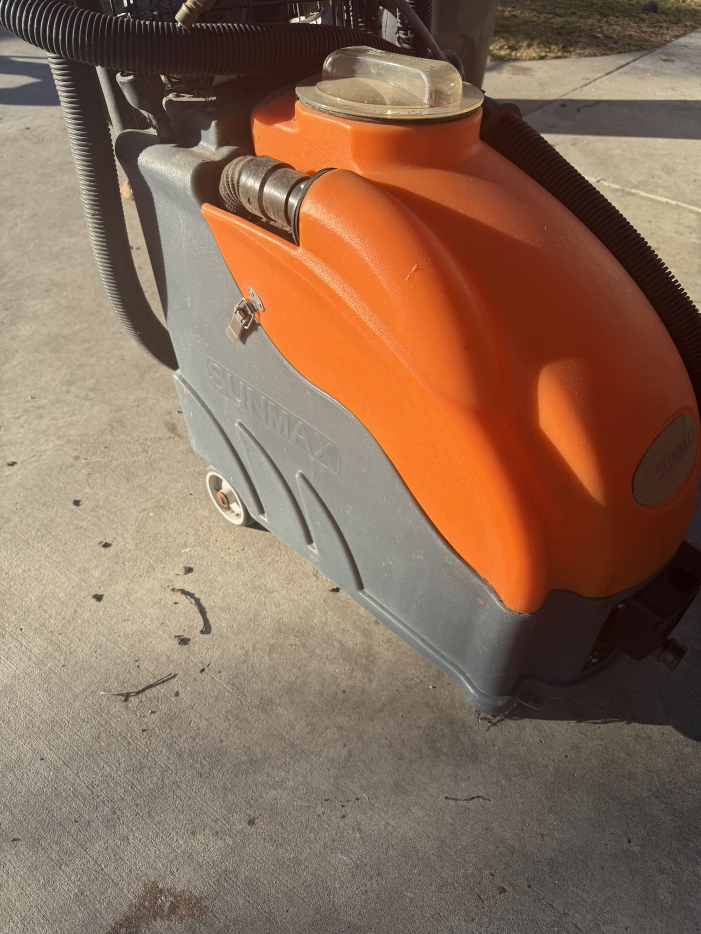 Sunmax Heated Carpet Extractor 4.7gallons 160 Spi