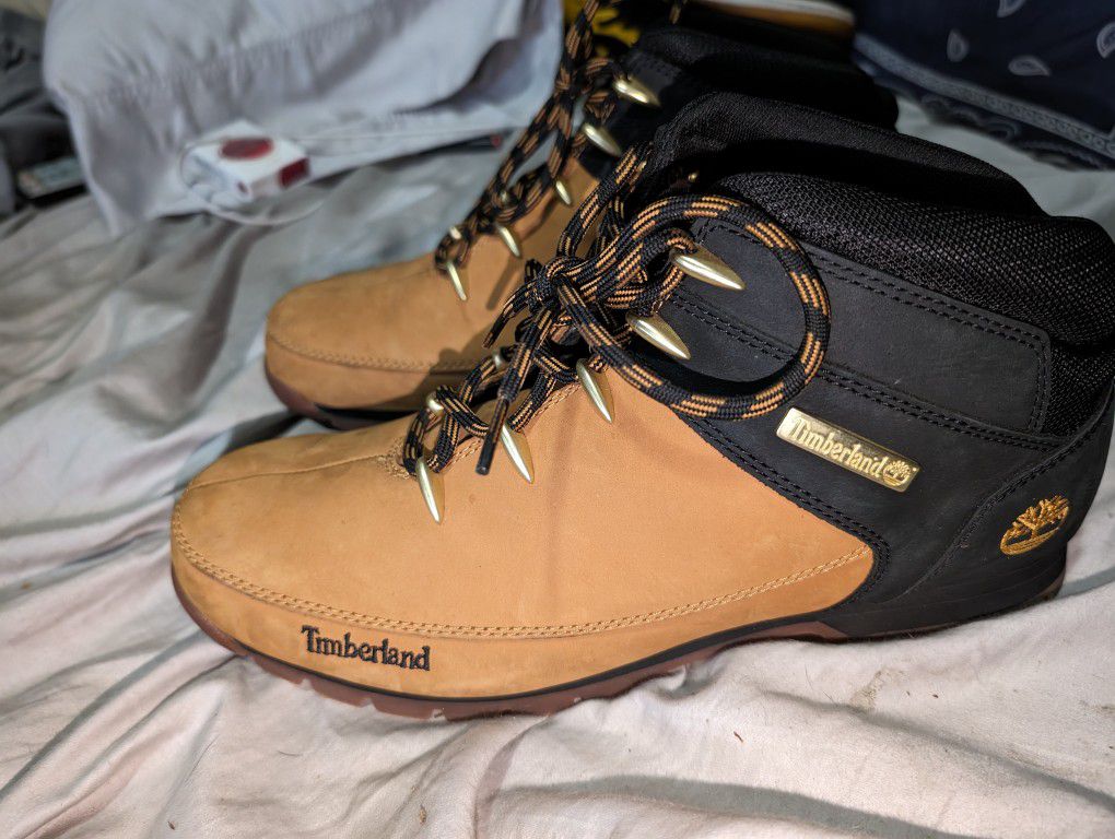 Men's Timberland Boots (Size 12) Like New!!