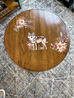 🐺 Handcrafted Solid Oak Accent Table with Custom Wolf Design -