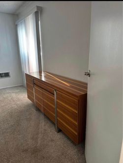 ✨ Beautiful Modern Credenza with Internal Ventilation ✨