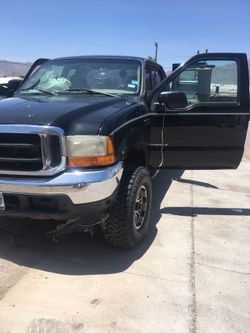 7.3 2000 f350 parts motor has 073xxx miles parts only