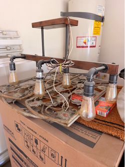 Ceiling light fixture