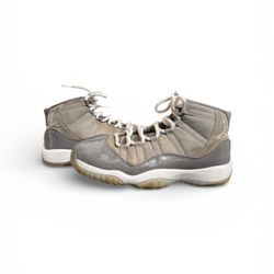 Air Jordan II Retro Cool Wolf Grey Size 7Y Used No Box