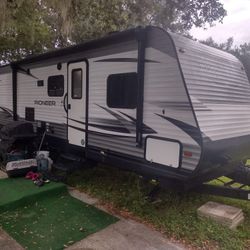 RV Pioner 2019