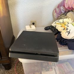 PS4 Slim