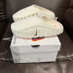 Nike Mind Slide Sail Size 9W