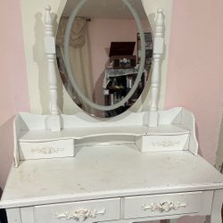 Vintage small mini vanity for kids and teenagers slightly used and a bit stained for makeup vanity 