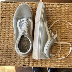 Vans Old Skhool Size 7 Woman’s 