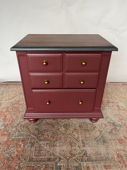 Broyhill Nightstand – Solid Wood, Burgundy with Smoked Walnut Top and Bronze Knobs