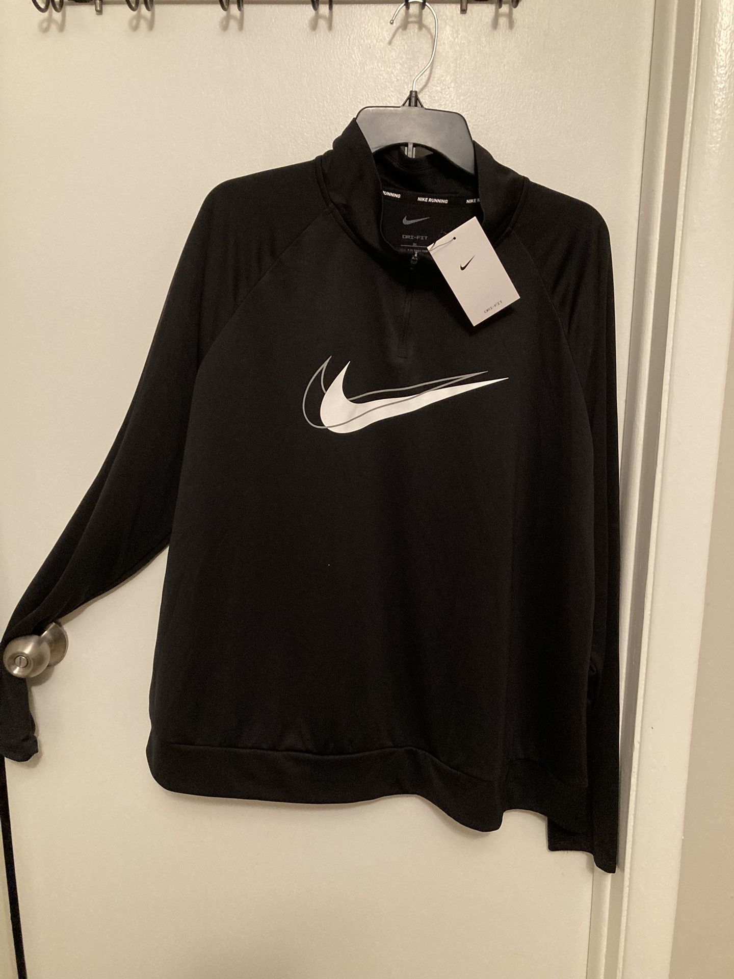 New Women’s Nike Dri-Fit Shirt Read Description