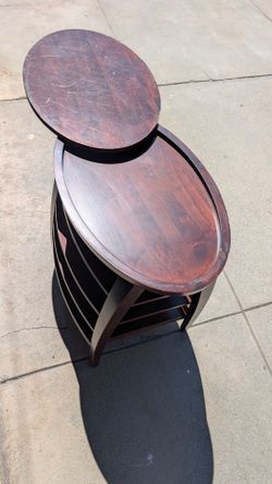 Levenger Swivel Reading Table