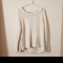 Roxy Long Sleeve Sweater. White With Silver Shimmer. Size Large