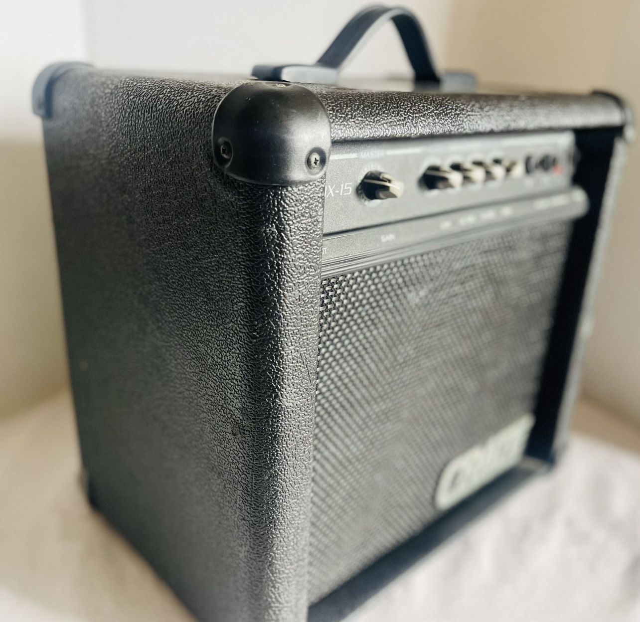 Crate BX-15 Bass Amp