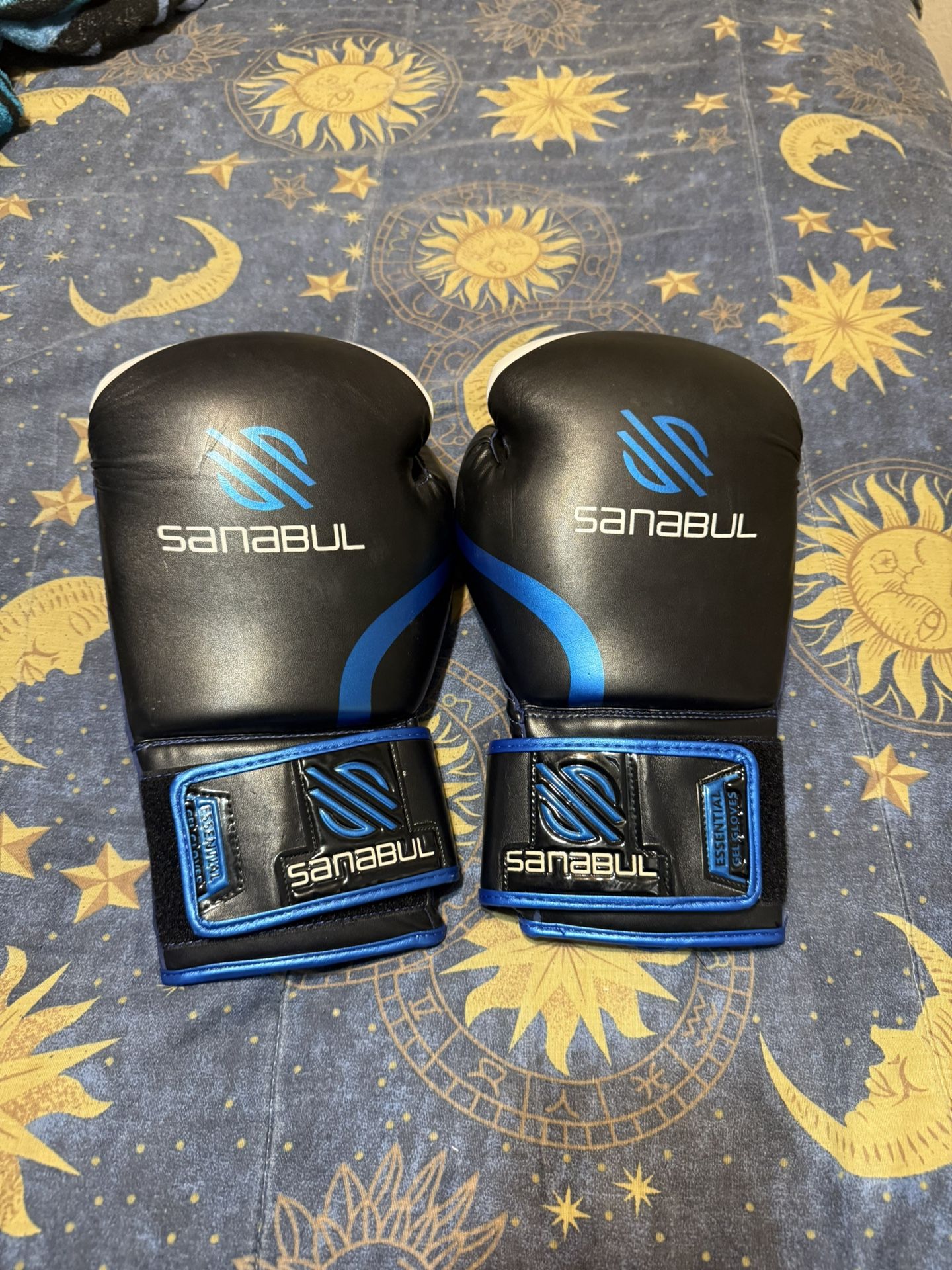 14 OZ Boxing Gloves