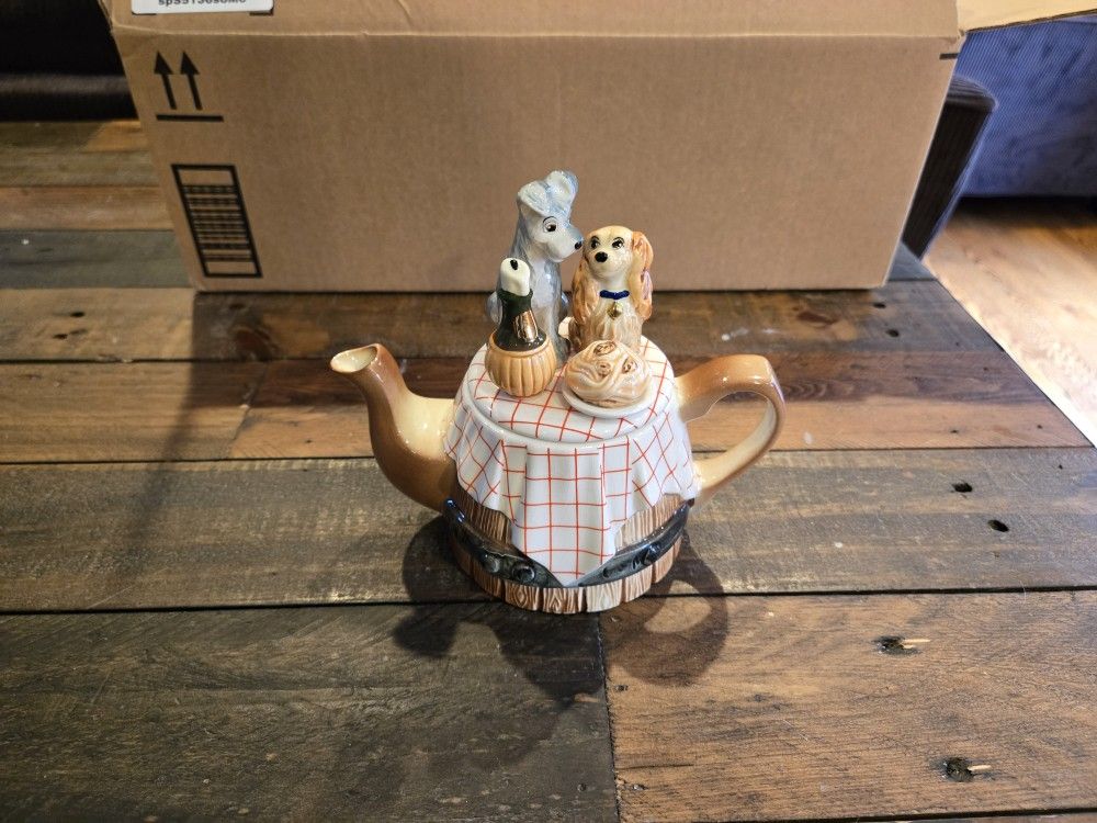Disney Paul Cardew Lady and the Tramp Teapot, Limited Edition #943/5000