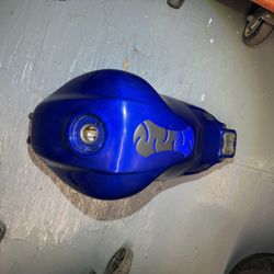 Suzuki sv650 OEM gas tank 2005 BLUE  2nd generation  