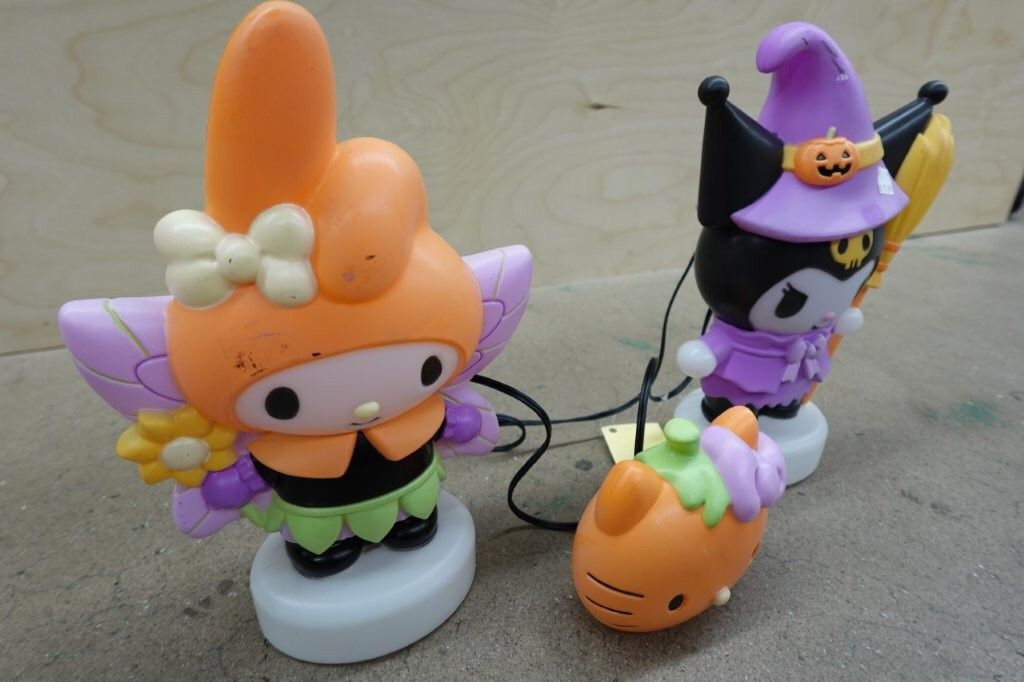 Hello Kitty 3pc Character Halloween Blow Mold Scene w/ Pumpkin