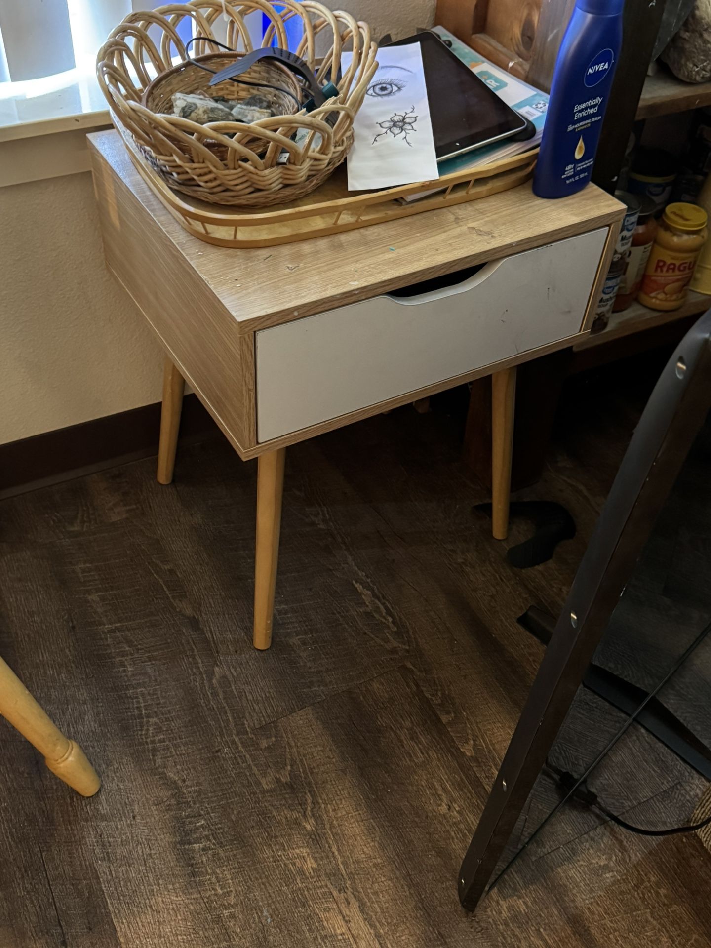 Side Table/night Stand
