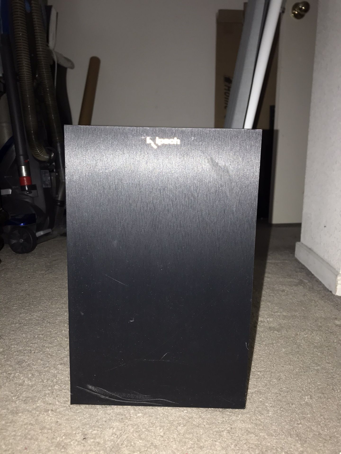 Klipsch R-10b subwoofer