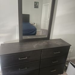 Full dresser with mirror