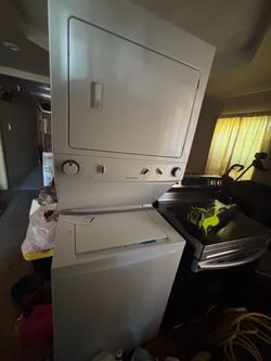 Stackable washer and dryer