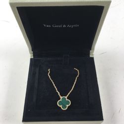  Van Cleef & Arpels Vintage Alhambra necklace