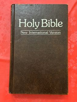 Vintage 1984 NIV Holy Bible Hardcover - International Bible Society