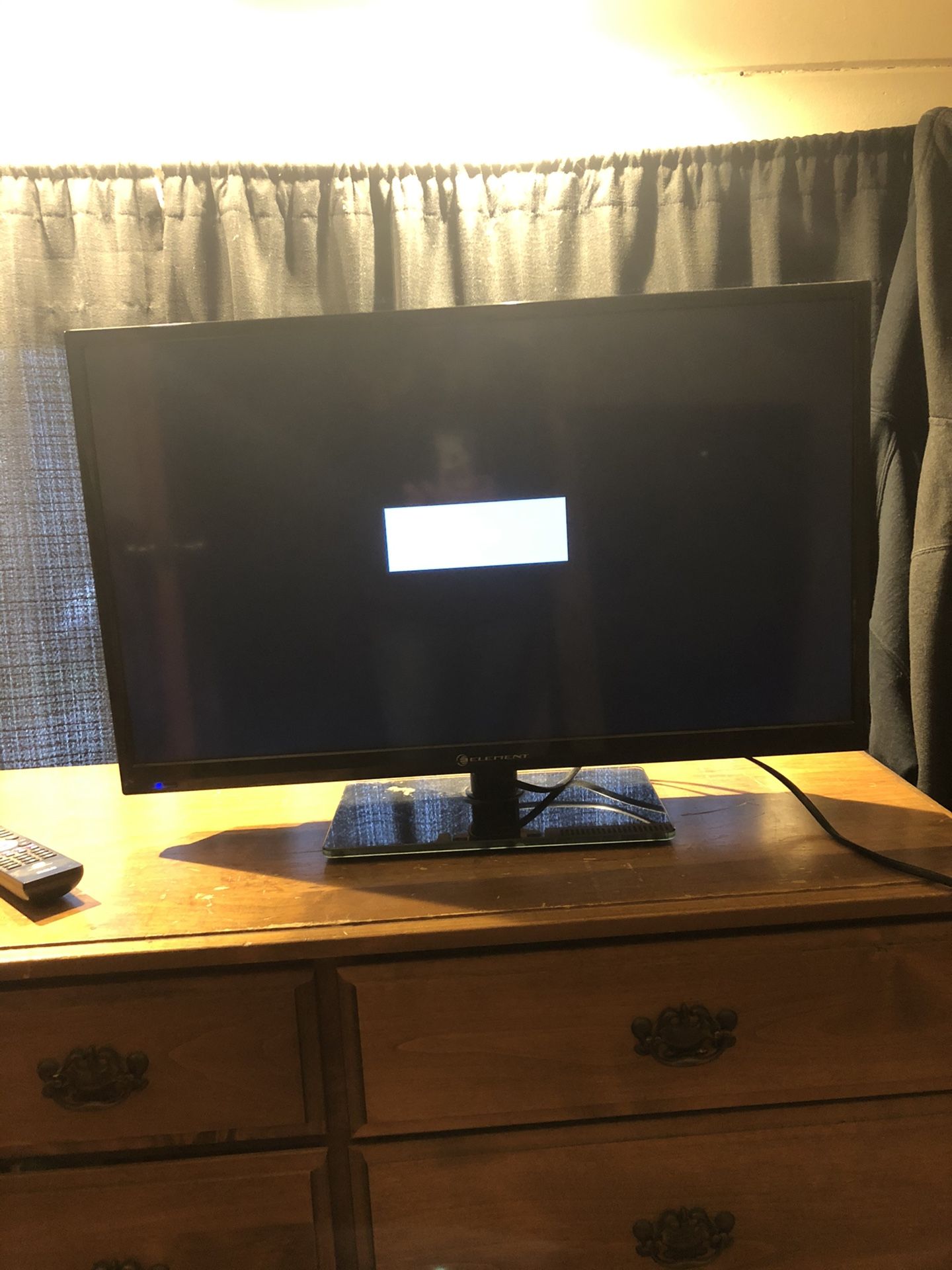 Element 24 inch flat screen TV