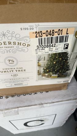 Christmas Tree 7.5 Feet  