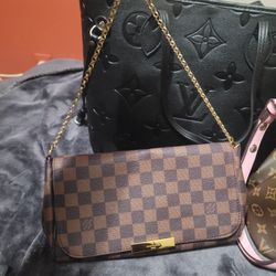 Louis Vuitton Purse 