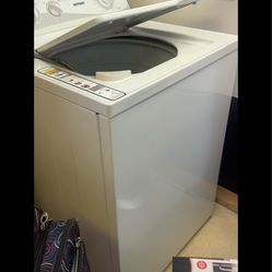 LIKE NEW HOTPOINT WASHER/DRYER