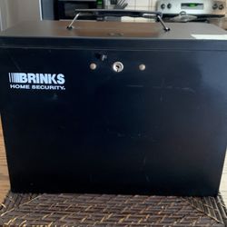 Brinks Home Security Snap Locking Metal Storage Box 
