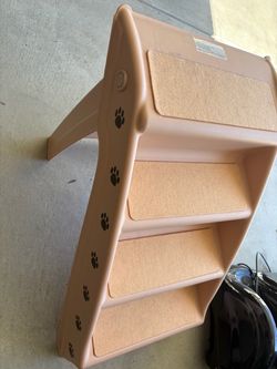 4-Step Plastic Pet Stairs with Non-Slip Treads
