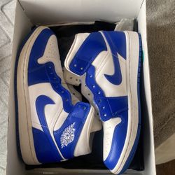 Jordan 1 (size 7w) No Laces