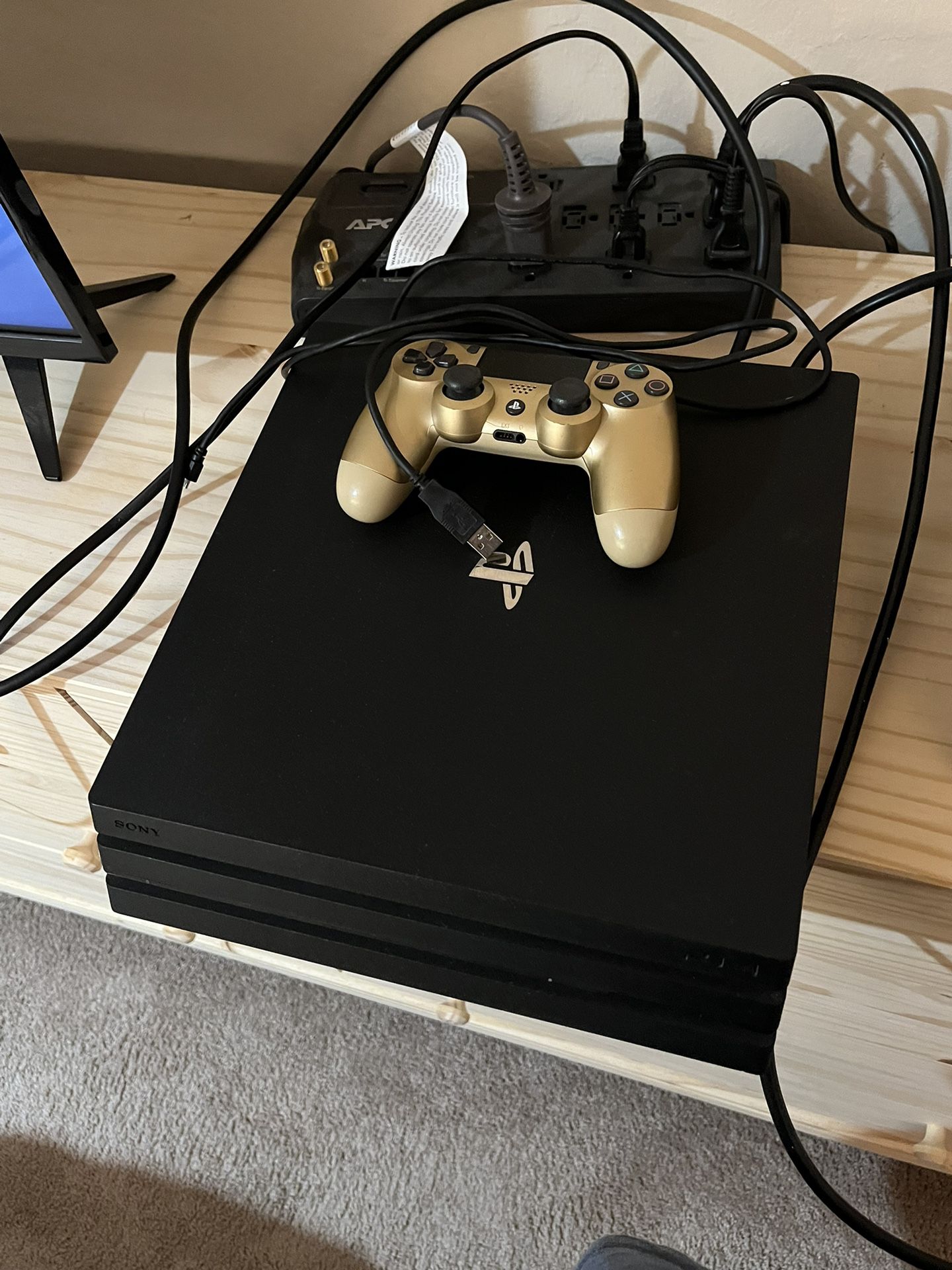 PS4 Pro 1Tb for Sale in Tucson, AZ - OfferUp