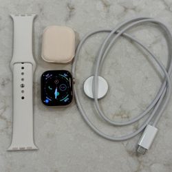 Apple Watch Series 11 42mm GPS Rose Gold Aluminum Like New 