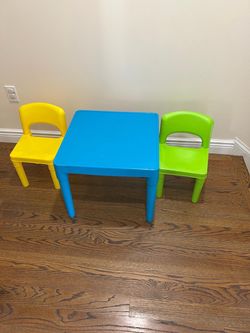 Kids chair/table set