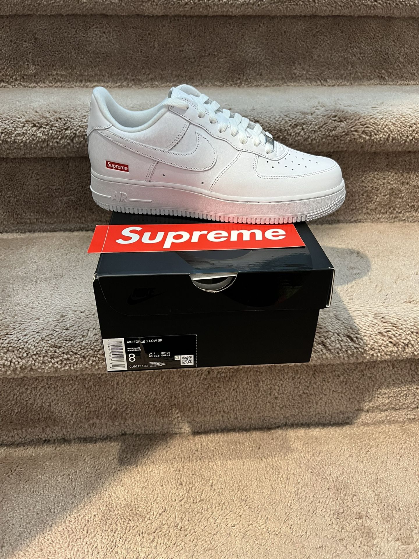 New Nike Air Force 1/SUPREME SIZE 8