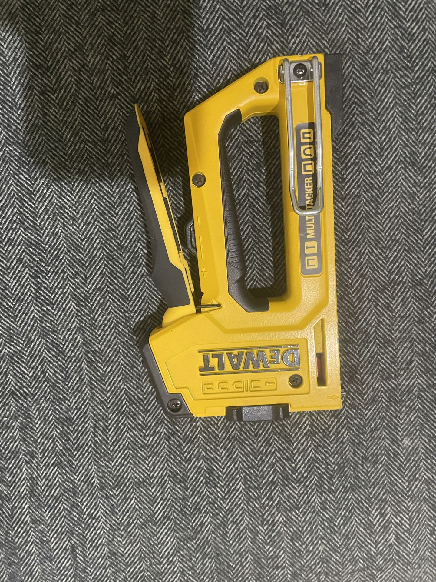 Dewalt stapler, Drill tool bag