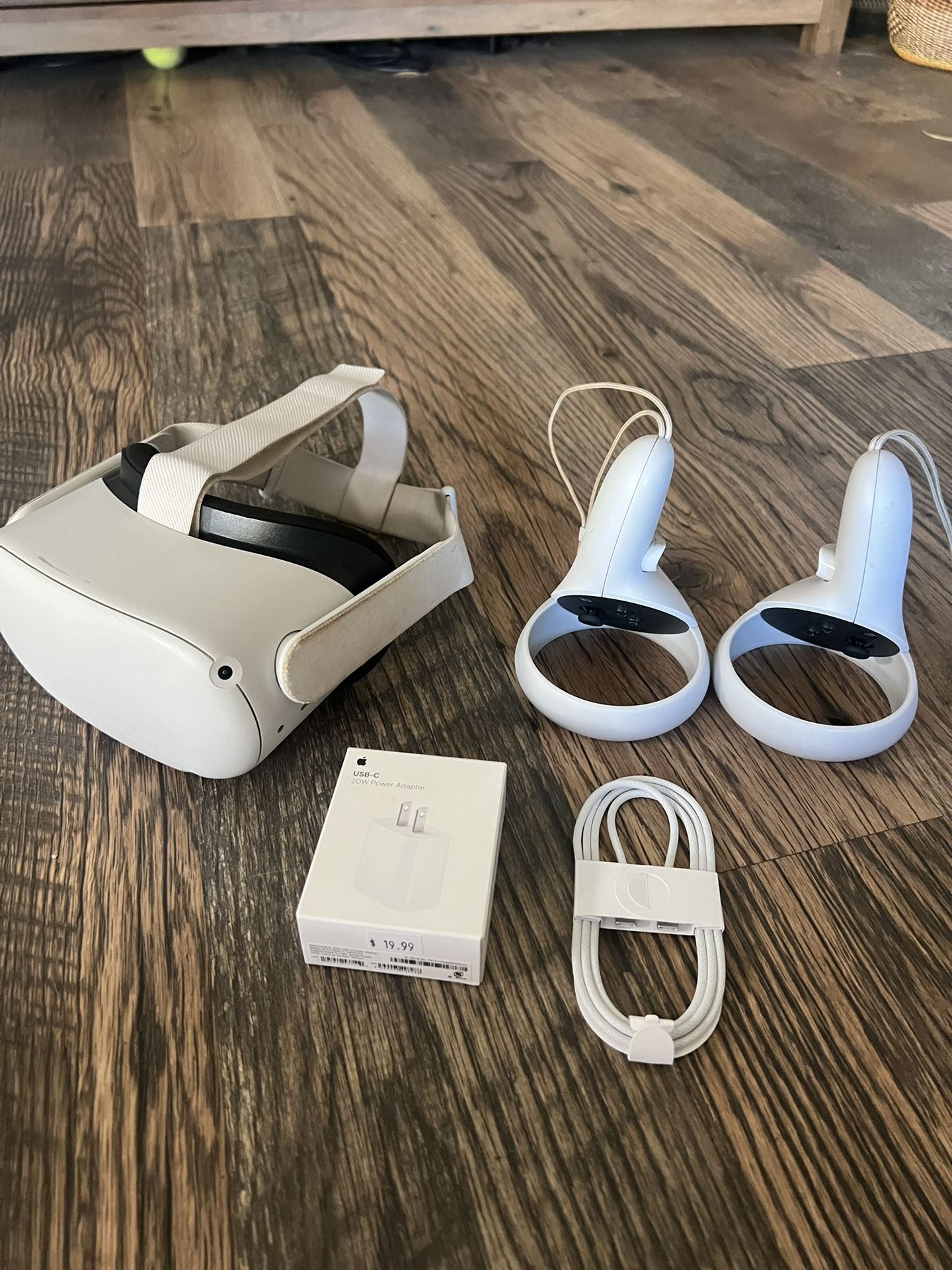 Meta Quest 2 VR Headset (Great Condition)