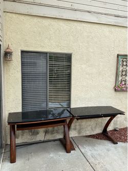 2 desks