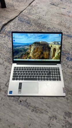 Lenvo ideapad i3 intel core charger included