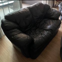 2 Piece faux leather Couch black