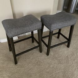  Counter Bar Stools 