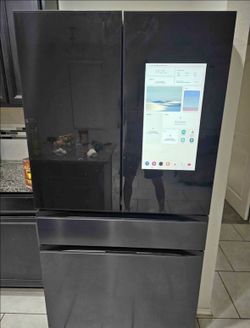 Samsung Bespoke Family Hub Refrigerator $650