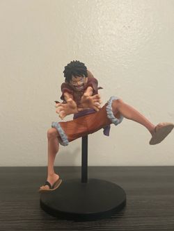 One Piece Figure (Luffy)