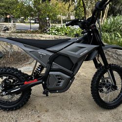 Brand New EM-5 Electric Pit Bike - Way Cheaper Than a Surron - Local Pickup OC
