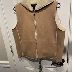 Adult Size Medium Ralph Lauren Brown Fleece Vest