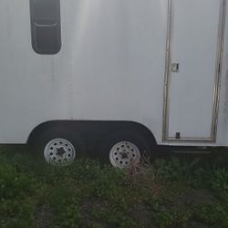 Might max trailer with floormounts for 2 HDs