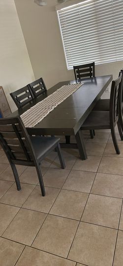 Dining table with 6 chairs